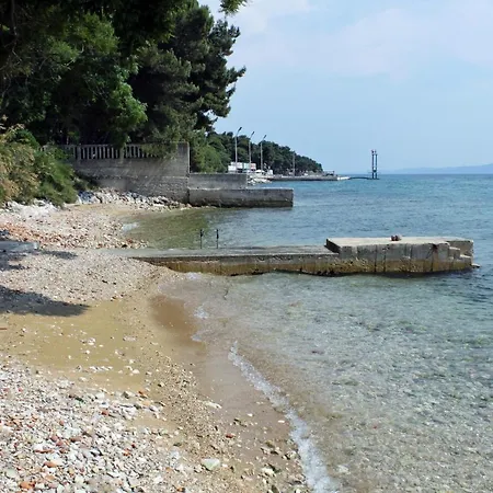 With A Parking Space - 15501 Zadar