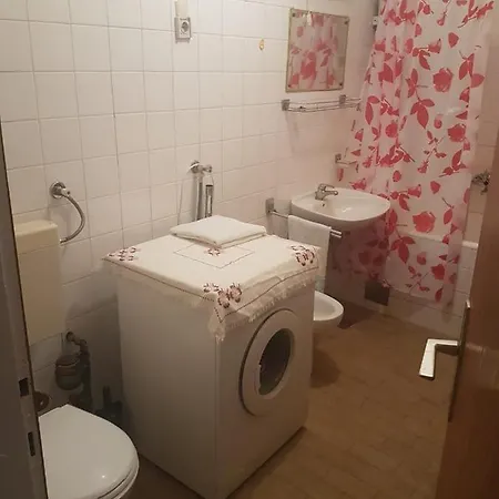 With A Parking Space - 15501 Zadar