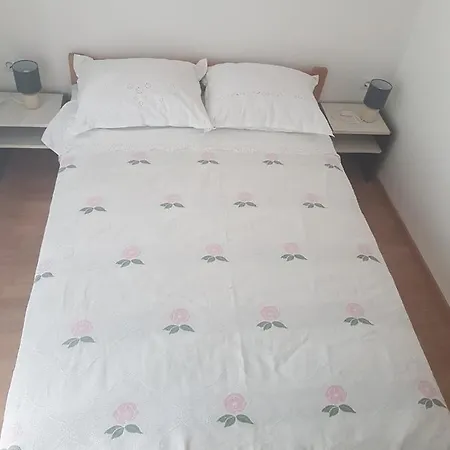 With A Parking Space - 15501 זאדאר