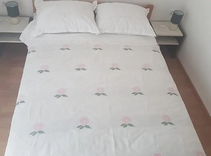 With A Parking Space - 15501 Zadar