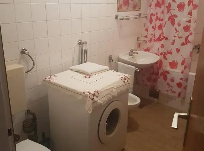 With A Parking Space - 15501 Zadar